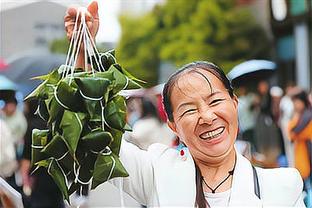 考辛斯谈拉文：每个球员在勒布朗身边时 都不是我们习惯中的样子